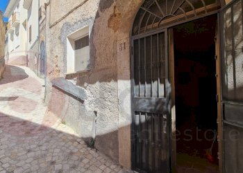 Foto 4 - Stable - Palace Via Strada Maggiore
 
105, Alvito - photo 4