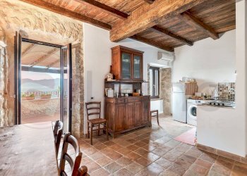 Foto 2 - Stable - Palace Via Roma
 
38, Prossedi - photo 2