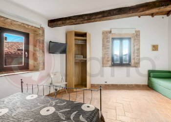 Foto 35 - Stable - Palace Via Roma
 
38, Prossedi - photo 35