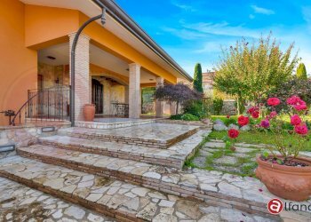 Foto 3 - Semi-detached house Via Angotti
 
6, Arnara - photo 3