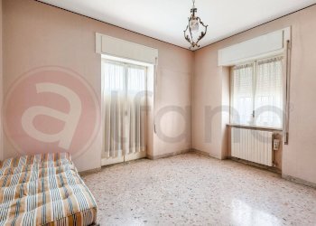 Foto 19 - Stabile - Palazzo Via IV Novembre
 
76, Sant'Elia Fiumerapido - foto 19