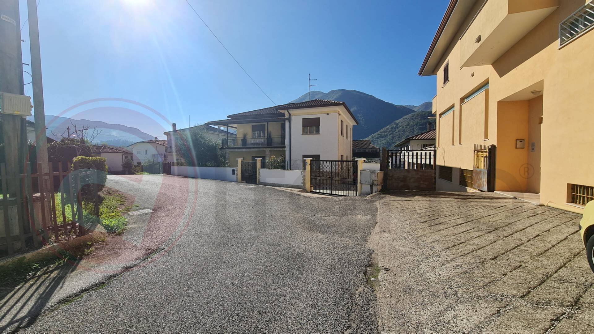 Foto 3 - Box Via Lione
 
snc, Atina - foto 3