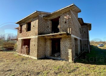 Foto 2 - Rustico Via Campolecorti
 
3, Colfelice - foto 2