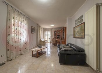 Foto 2 - Casa indipendente Via per la stazione di Aquino
 
38, Castrocielo - foto 2