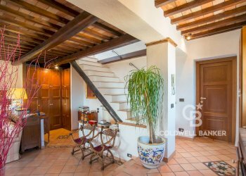 Foto 2 - Quadrilocale Piazza dell'Oca
 
8, Sutri - foto 2