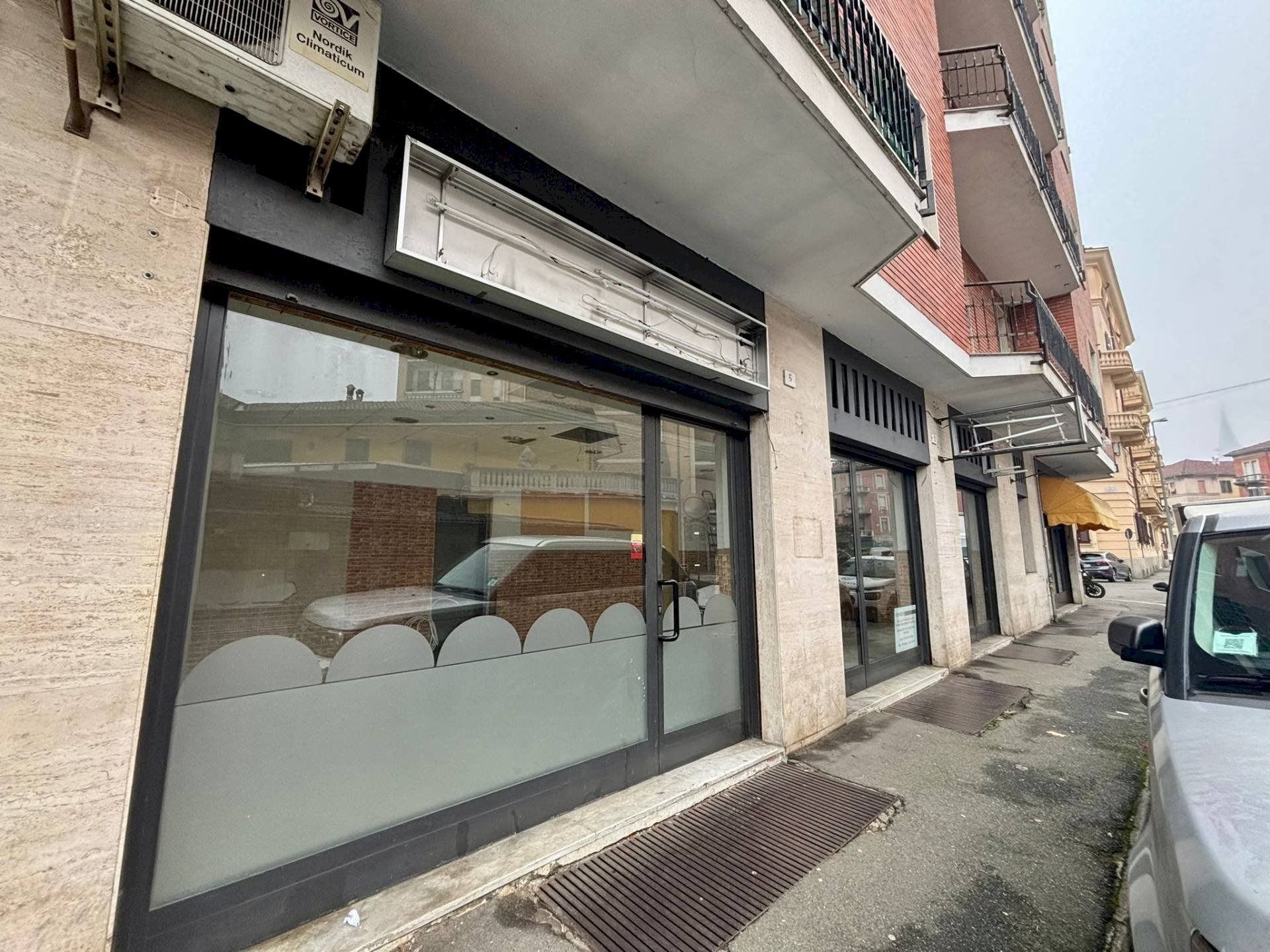 Foto 2 - Commercial Premises Alessandria - photo 2