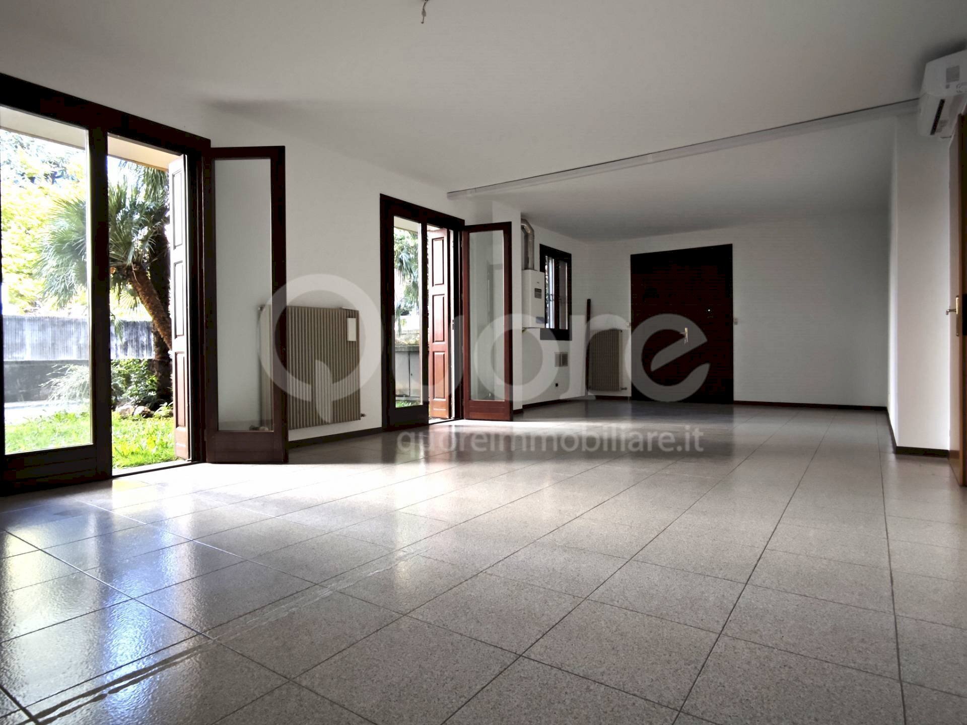 Foto 2 - Office via della vigna
 
33, Udine - photo 2