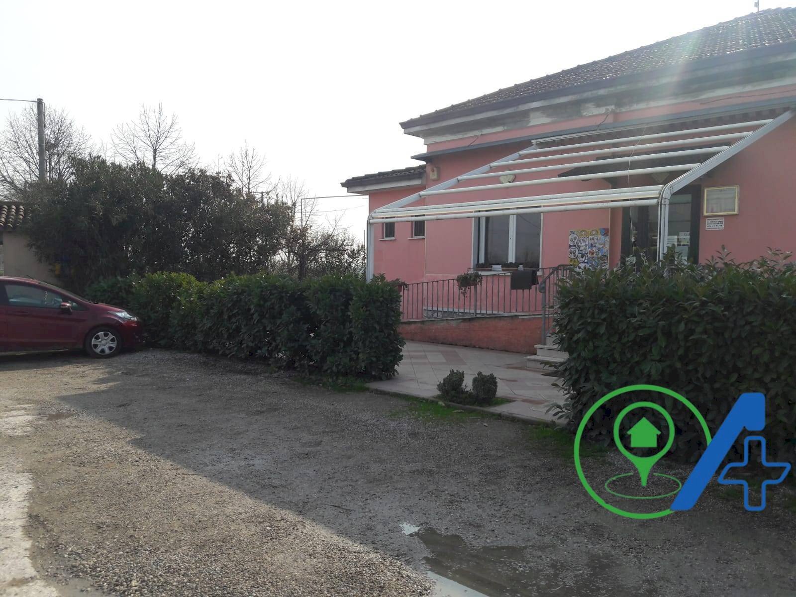 Foto 3 - Locale Commerciale strada Marengo, Goito - foto 3