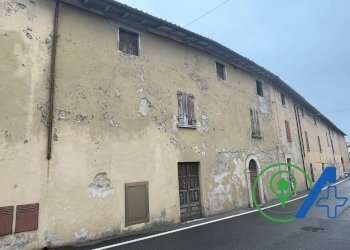 Foto 4 - Stable - Palace piazza Guglielmo Marconi angolo via xxiv giugno, Solferino - photo 4