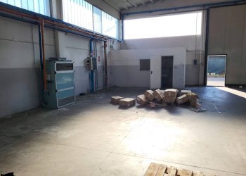 Foto 8 - Locale Commerciale via vittorio veneto, Oleggio Castello - foto 8