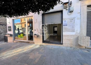Foto 1 - Locale Commerciale Via Piave
 
30, Agropoli - foto 1