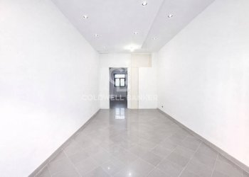 Foto 3 - Locale Commerciale Via Piave
 
30, Agropoli - foto 3