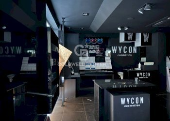 Foto 5 - Locale Commerciale Via Mazzini
 
8, Agropoli - foto 5