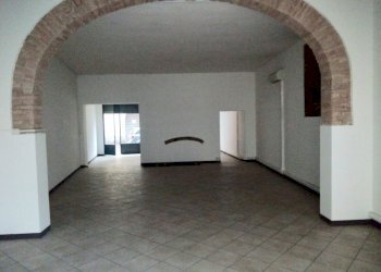 Foto 1 - Attività Commerciale Castelfiorentino - foto 1