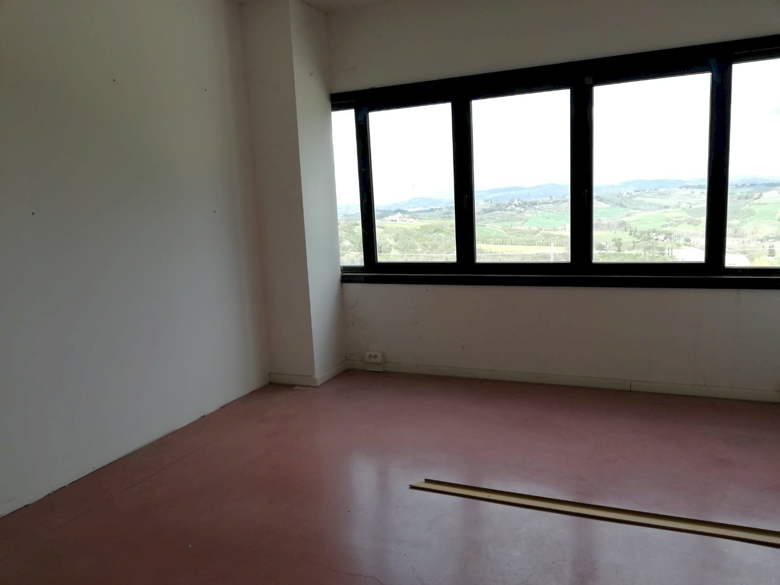 Foto 2 - Commercial Activity Montespertoli - photo 2