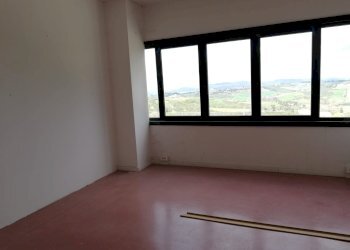 Foto 6 - Commercial Activity Montespertoli - photo 6