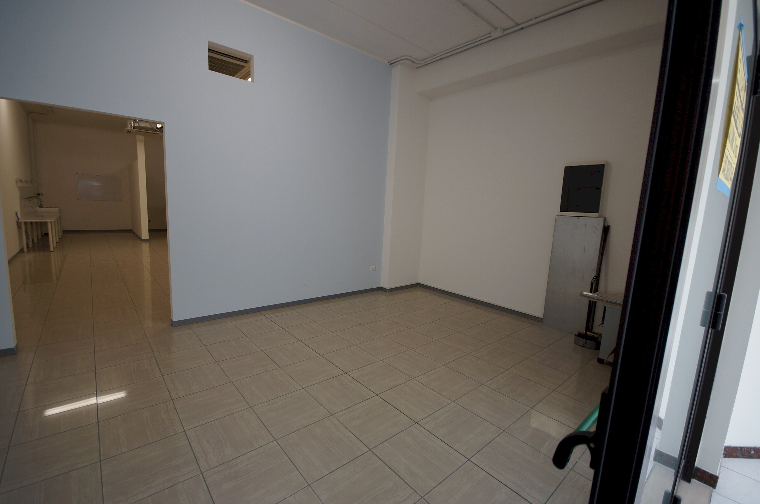 Ingresso - Commercial Premises Via Pasubio, San Benedetto del Tronto - photo 2