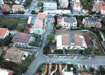 Foto 2 - Locale Commerciale Via Lauri
 
3, San Benedetto del Tronto - foto 2