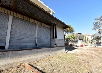 Foto 11 - Locale Commerciale Via Lauri
 
3, San Benedetto del Tronto - foto 10