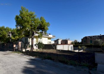 Foto 29 - Locale Commerciale Via Lauri
 
3, San Benedetto del Tronto - foto 28