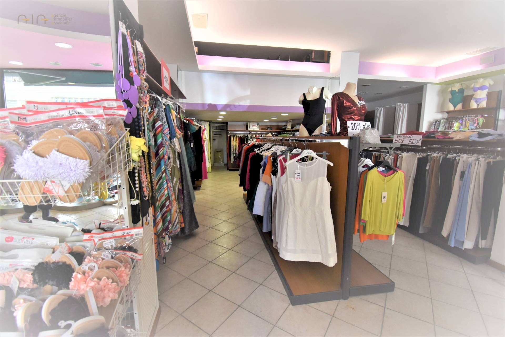 Foto 1 - Commercial Premises Via Volta, San Benedetto del Tronto - photo 1