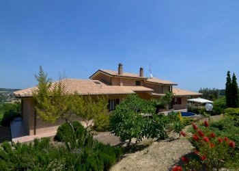 Foto 3 - Villa Via Dei Ginepri
 
2, Acquaviva Picena - foto 3