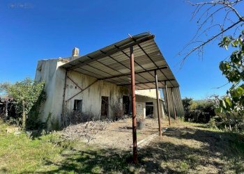 Foto 2 - Rustico CONTRADA PEZZALUNGA
 
8, Ripatransone - foto 2