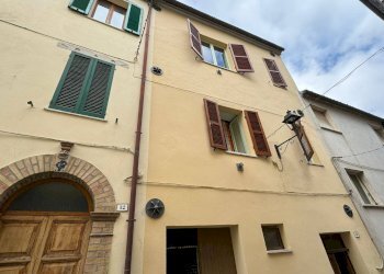 Foto 1 - Casa indipendente via Roma
 
28, Rotella - foto 1