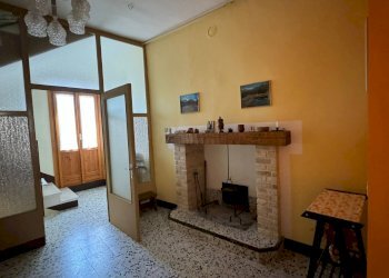 Foto 11 - Casa indipendente via Roma
 
28, Rotella - foto 11