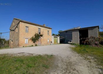 Foto 4 - Rustico Contrada Pachierno
 
11, Castignano - foto 4