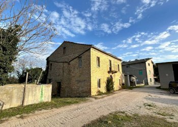 Foto 6 - Rustico Contrada Pachierno
 
11, Castignano - foto 6