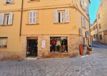 Foto 2 - Locale Commerciale Corso Vittorio Emanuele, Ripatransone - foto 2