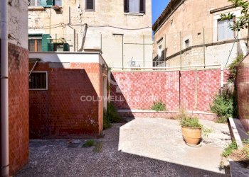 Foto 16 - Stabile - Palazzo Piazza Sedile San Marco
 
9, Trani - foto 16