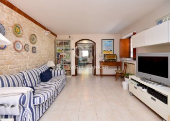 Salotto - Villa VIA NAPOLI
 
7, Bari - foto 3