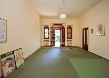 Salone primo piano - Villa VIA NAPOLI
 
7, Bari - foto 12