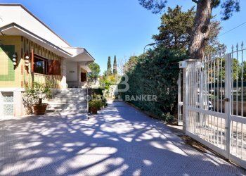 Ingresso cancello - Villa VIA NAPOLI
 
7, Bari - foto 27