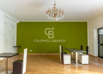 Foto 2 - Commercial Premises Via Pasubio
 
38, Andria - photo 2