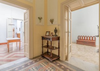 Foto 14 - Stabile - Palazzo Piazza Umberto I
 
13, Rutigliano - foto 14