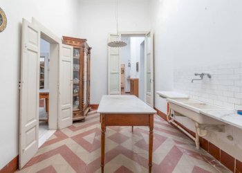 Foto 15 - Stabile - Palazzo Piazza Umberto I
 
13, Rutigliano - foto 15