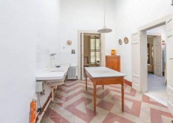 Foto 17 - Stabile - Palazzo Piazza Umberto I
 
13, Rutigliano - foto 17