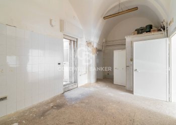 Foto 4 - Locale Commerciale Via Manzoni
 
11, Mola di Bari - foto 4