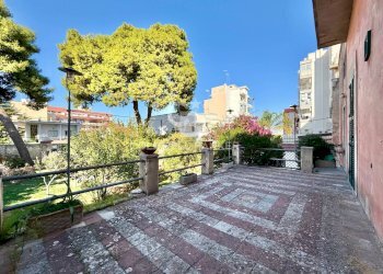 Foto 8 - Villa Corso Umberto I
 
39, Bari - photo 8