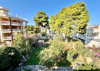 Foto 10 - Villa Corso Umberto I
 
39, Bari - photo 10