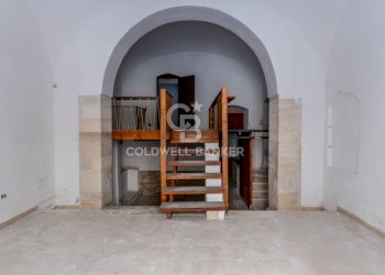 Foto 3 - Locale Commerciale Via Nicola De Roggiero
 
90, Trani - foto 3