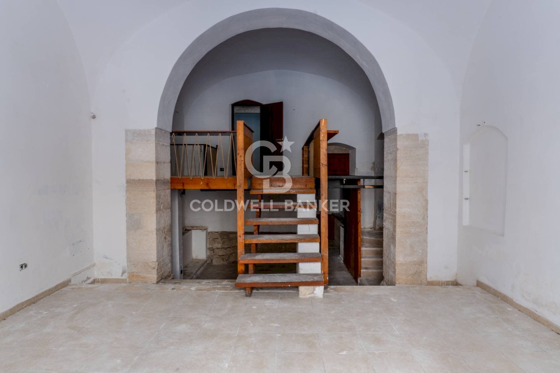 Foto 3 - Locale Commerciale Via Nicola De Roggiero
90, Trani - foto 3