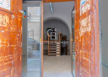 Foto 4 - Locale Commerciale Via Nicola De Roggiero
 
90, Trani - foto 4