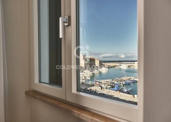 Foto 20 - Bilocale Via Statuti Marittimi
 
24, Trani - foto 20
