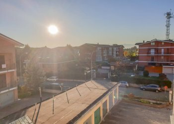 Foto 2 - Quadrilocale Viale Italia
 
33, Leini - foto 2