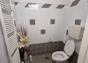 Foto 42 - Commercial Premises Via Rondissone
 
6 BIS, Torino - photo 42