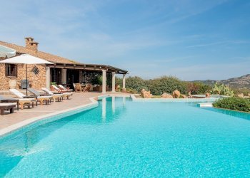 Foto 1 - Villa via Monte Ortobene, Loiri Porto San Paolo - foto 1